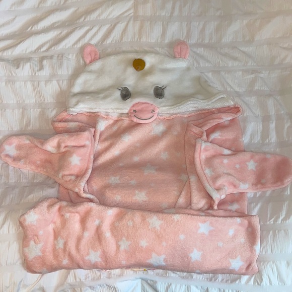 Unicorn twin top sheet, pillow case and blanket - Picture 2 of 3